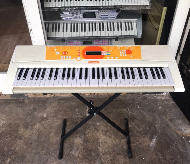 Đàn Organ Yamaha EZ-J210