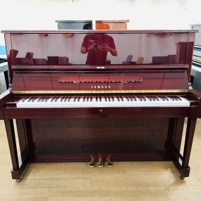 Đàn Piano cơ Yamaha W108B