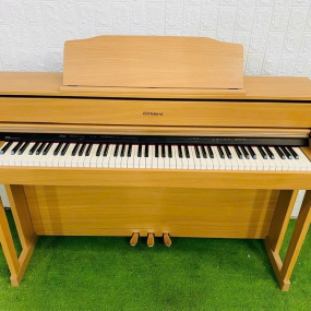 Đàn Piano Điện Tử Roland - HP605  