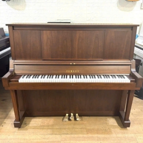 Piano cơ Yamaha W102