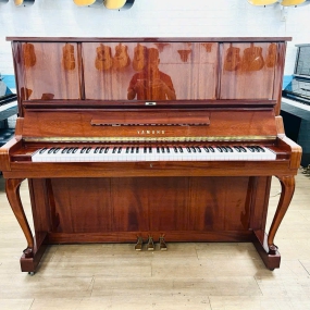 Piano cơ Yamaha W106B