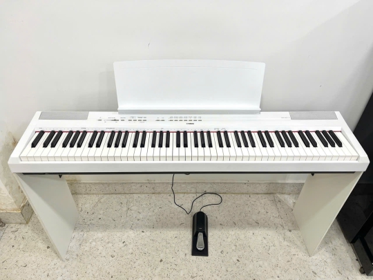 Piano Yamaha P-115