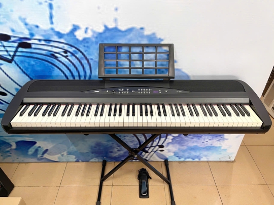 Piano Korg SP-280
