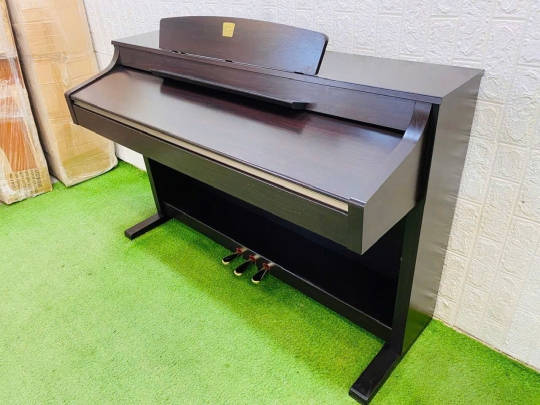 Đàn Piano Yamaha CLP-330
