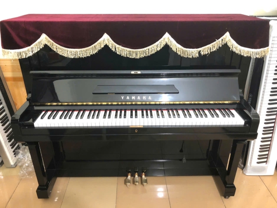 Piano Cơ Yamaha U2C