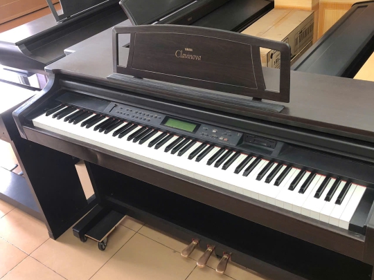 Đàn Piano Điện Yamaha CLP-711 
