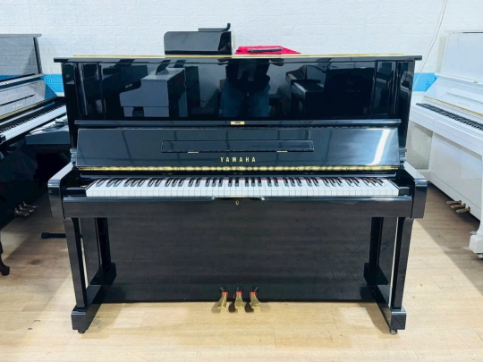 Đàn Piano cơ Yamaha YUS