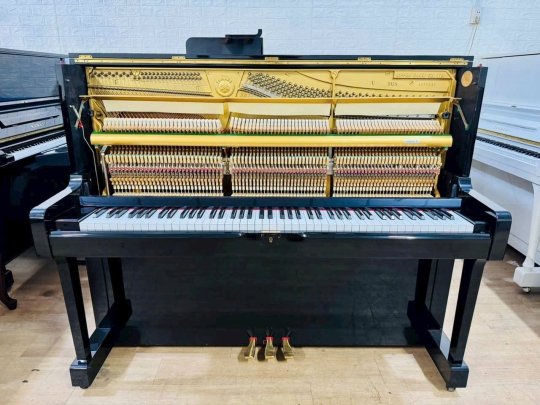 Đàn Piano cơ Yamaha YUS