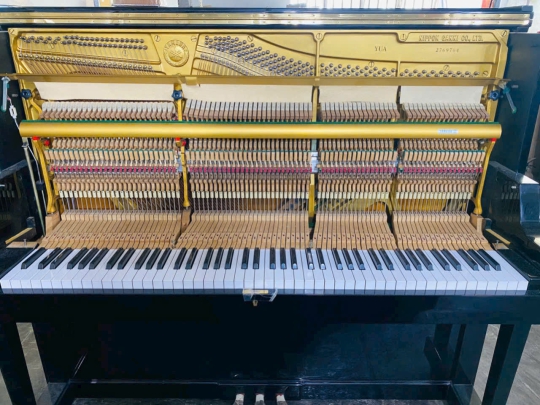 Đàn Piano Cơ Yamaha YUA 