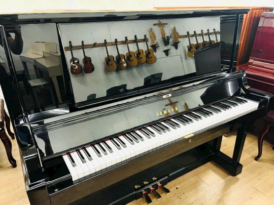 Đàn Piano Cơ Yamaha YUA 
