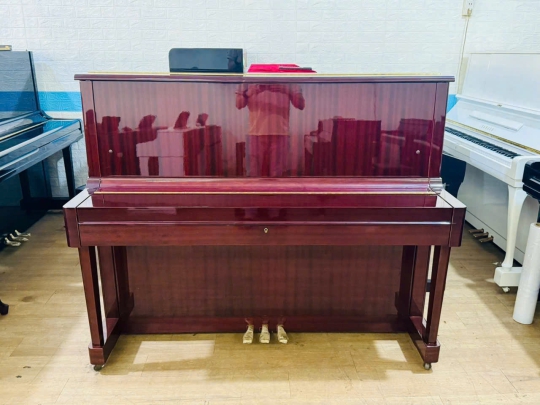 Đàn Piano cơ Yamaha W108B