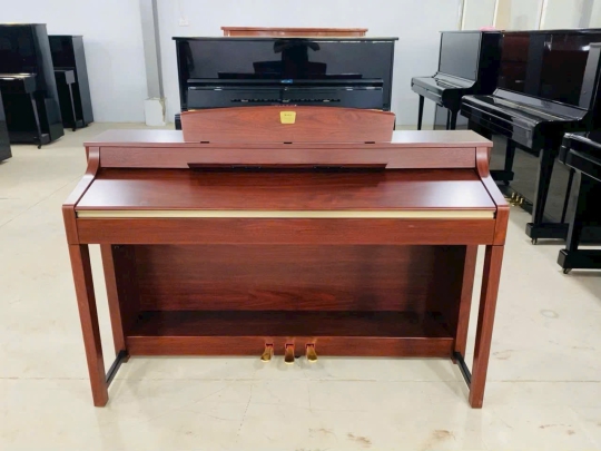 Đàn piano điện Yamaha CLP-370M