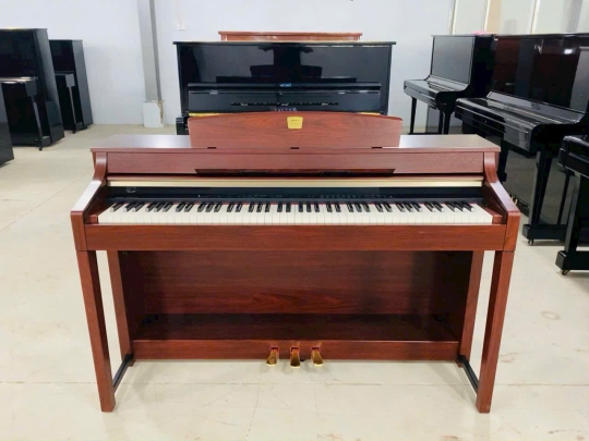 Đàn piano điện Yamaha CLP-370M