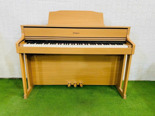 Đàn Piano Điện Tử Roland - HP605  