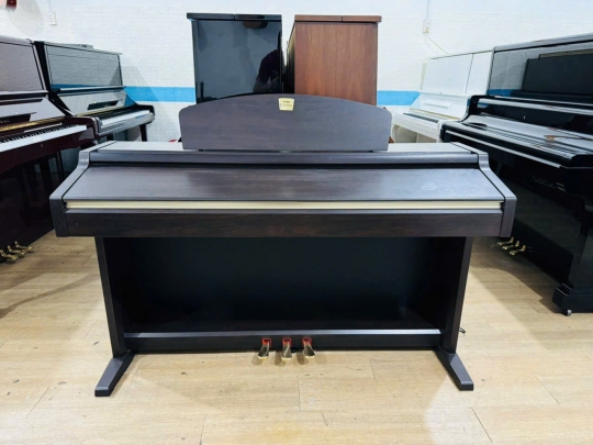 Đàn Piano Yamaha CLP-930 