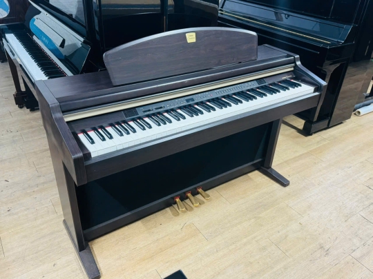 Đàn Piano Điện Yamaha CLP 950