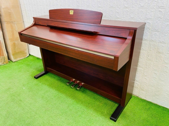 Đàn piano điện Yamaha CLP-330