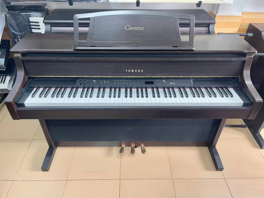 Đàn Piano Yamaha CLP-880