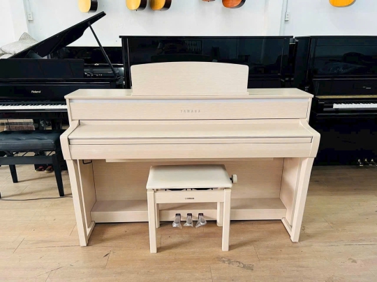 Piano điện Yamaha CLP-675WA