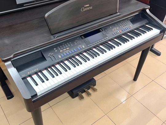 Piano Yamaha CVP-105