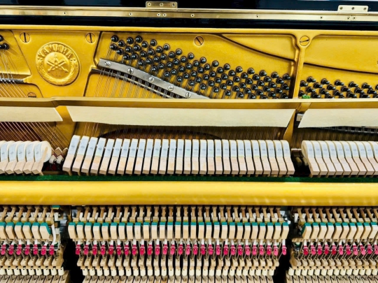 Piano cơ Yamaha U1H