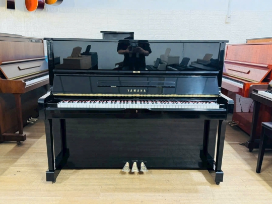 Piano cơ Yamaha U1H