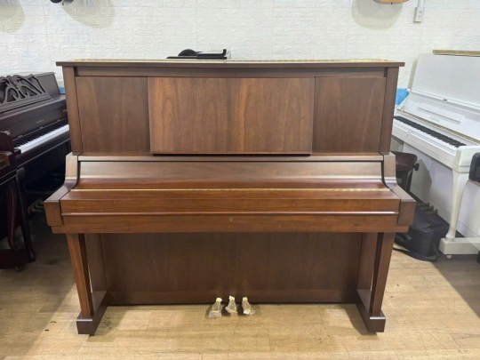 Piano cơ Yamaha W102