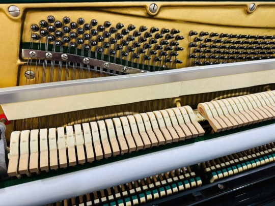 Piano cơ Kawai BL-71