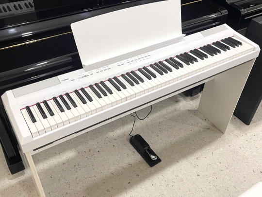 Piano Yamaha P-105