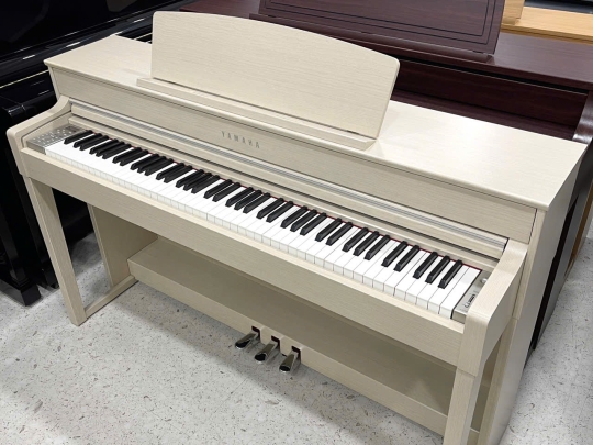 Piano Yamaha CLP-545WA