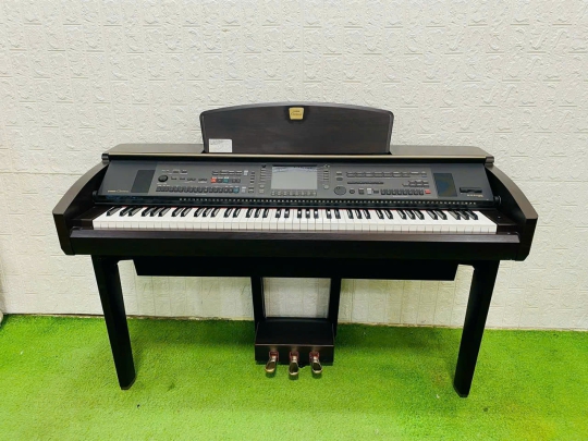 Piano Yamaha CVP-307