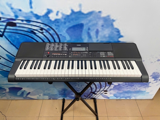 Organ Casio CT-X700