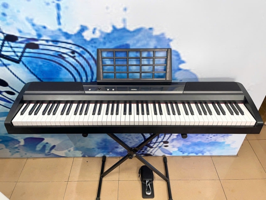 Piano Korg SP-170S 