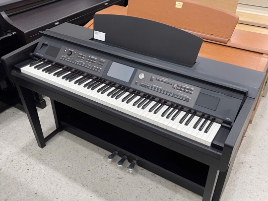 Piano Yamaha CVP-605