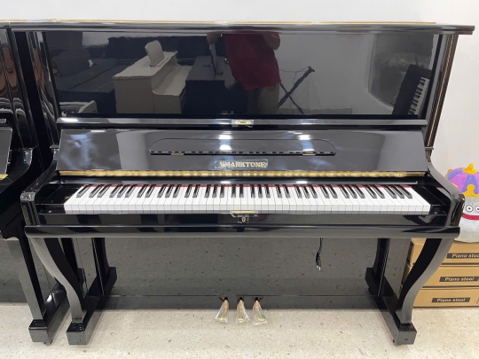 Piano Cơ V.Marktone