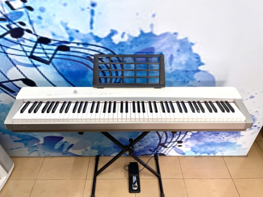 Piano Casio PX-130