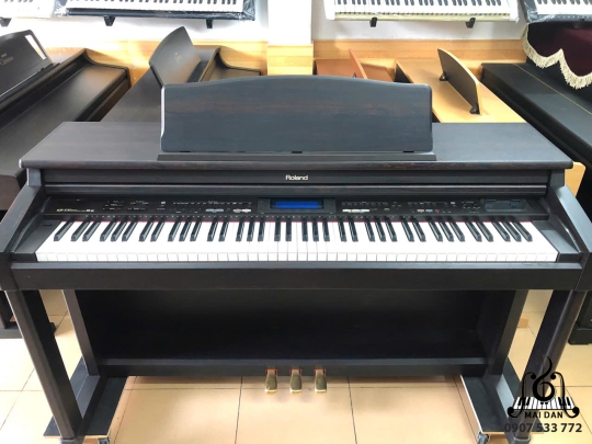 Đàn piano Roland KR-570