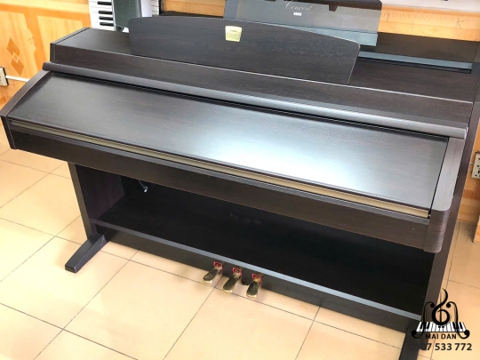 Đàn piano Yamaha CLP-230R