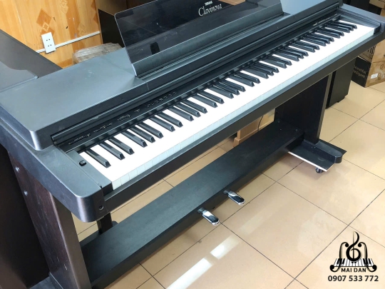 Đàn piano Yamaha CLP-550