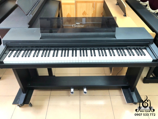 Đàn piano Yamaha CLP-550
