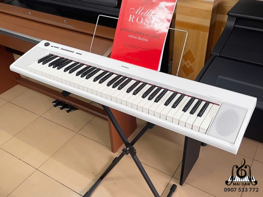 Đàn Piano Yamaha NP-12 