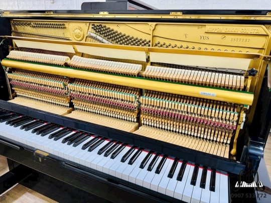 Đàn Piano cơ Yamaha YUS