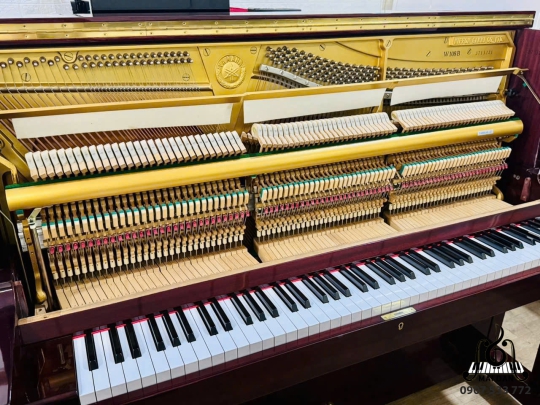 Đàn Piano cơ Yamaha W108B