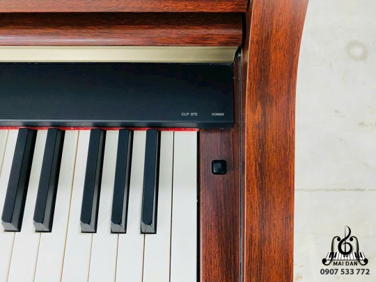 Đàn piano điện Yamaha CLP-370M