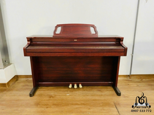 Piano Korg C-670
