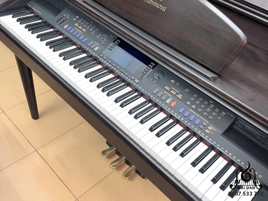 Piano Yamaha CVP-105