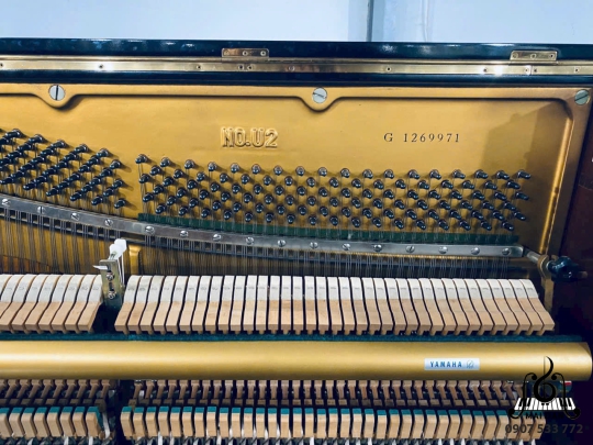 Piano cơ Yamaha U2G
