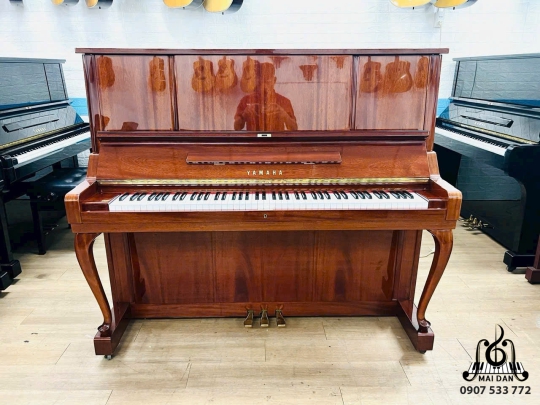 Piano cơ Yamaha W106B