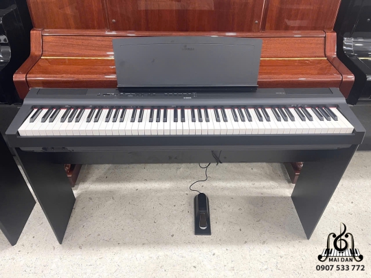 Piano Yamaha P-125