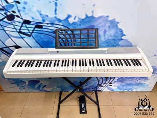 Piano Korg SP-170S 
